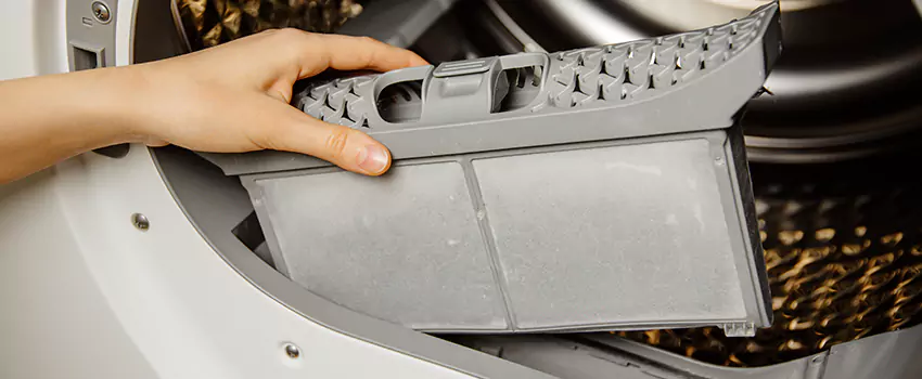 Signs Of A Clogged Dryer Lint Trap in Norton Shores, Michigan